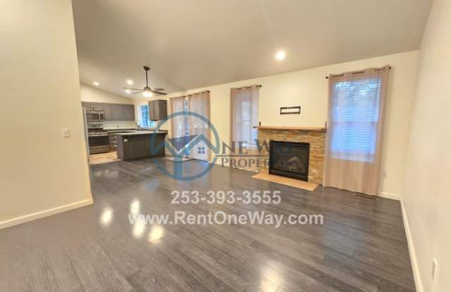 24212 33rd Avenue East Gallery 3