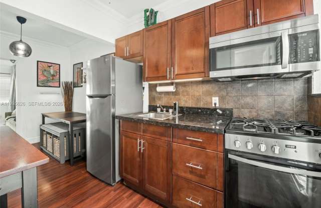 330 74th St photos photos
