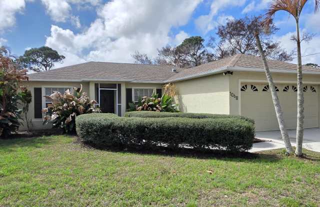 1068 SE Prineville Street photos photos