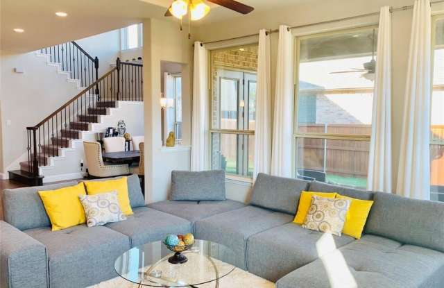 5605 Bottiglia Way Gallery 3