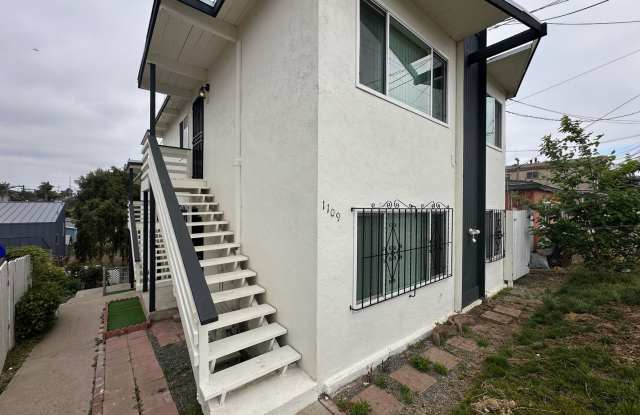 Newly Remodeled - 2 Bedroom/1 Bath...Downstairs Unit photos photos