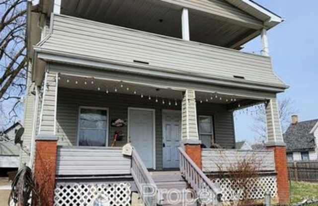 3484 W 60 St photos photos