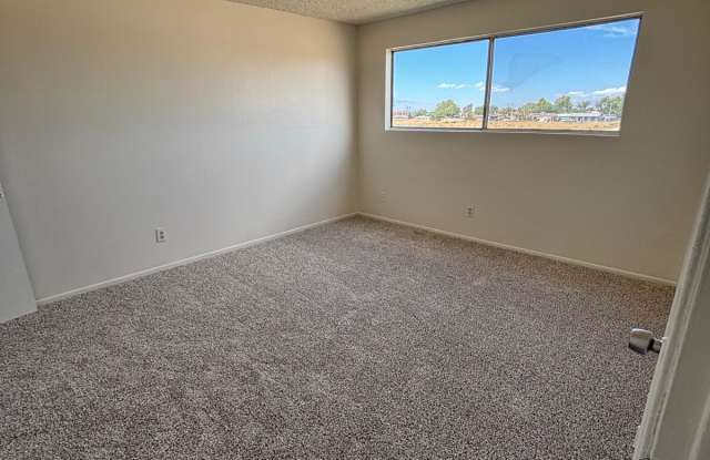 43649 Stanridge Ave Gallery 3