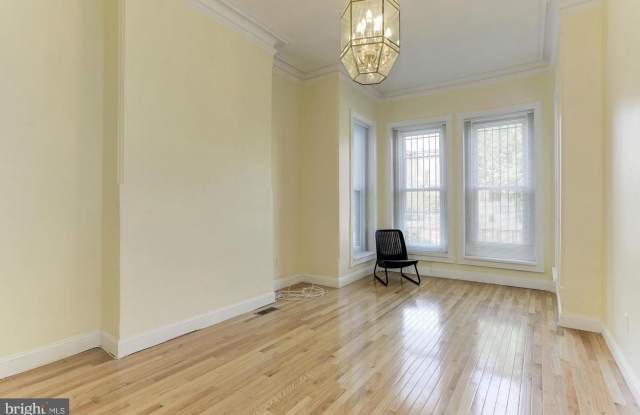 1915 11TH ST NW Gallery 4