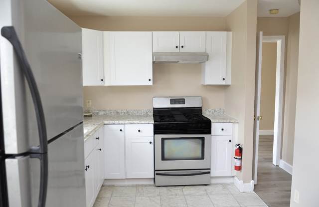 2003 Maple Ave, Unit 2 photos photos
