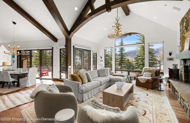 875 Horse Ranch Drive Gallery 4