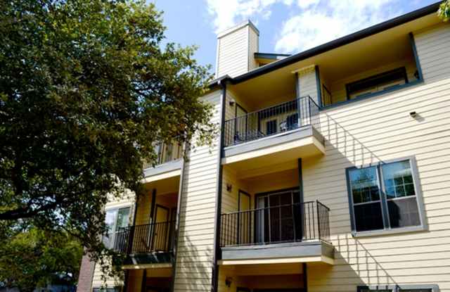 PRELEASE 8/15/2026 2 bed 2 bath Gallery 1