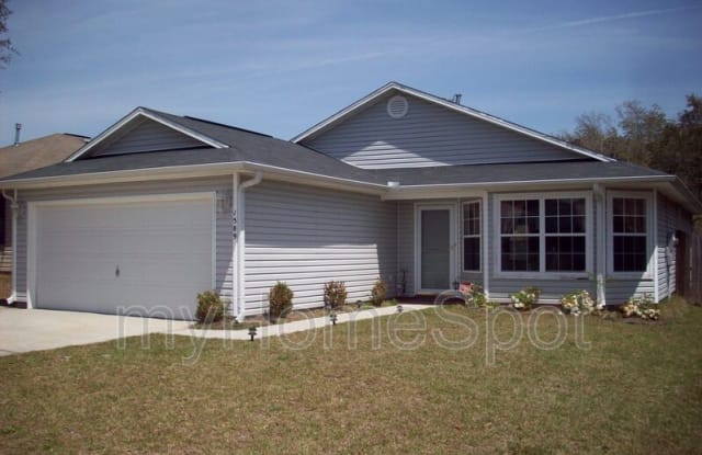 1589 Galvin Ave - 1589 Galvin Avenue, Bellview, FL 32526