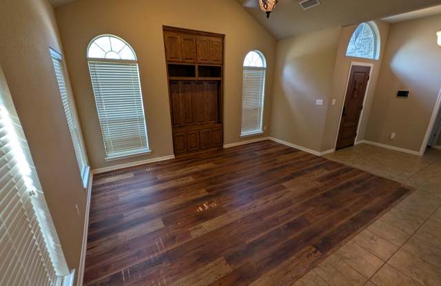 506 Marshall Dr Gallery 2
