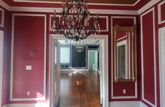 2856 Vineville Avenue Gallery 2