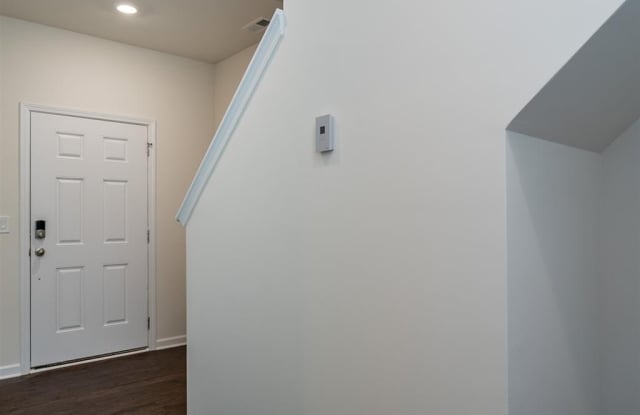 4035 Mahal Avenue Gallery 3