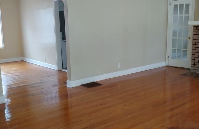 808 North Elizabeth Place Northwest Gallery 2