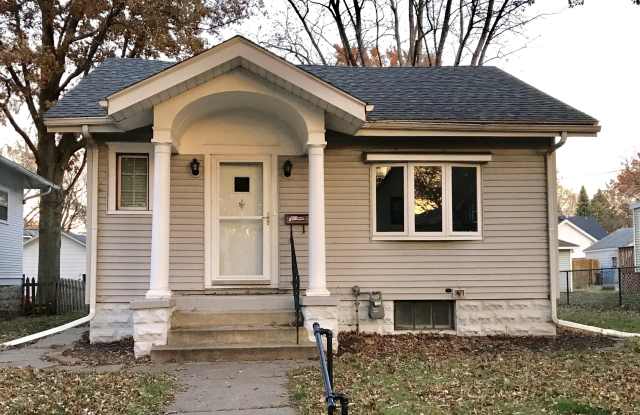 2713 Arlington Avenue photos photos