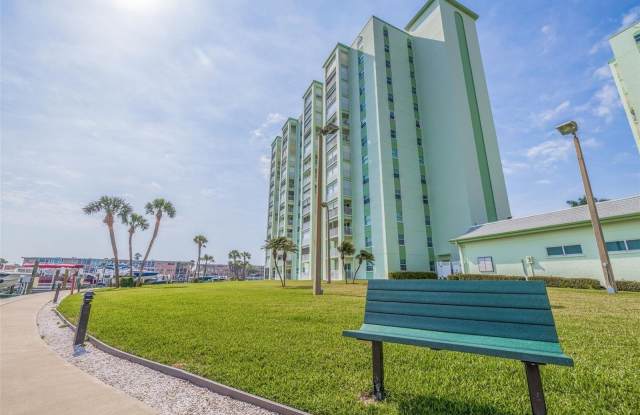 400 64TH AVENUE photos photos