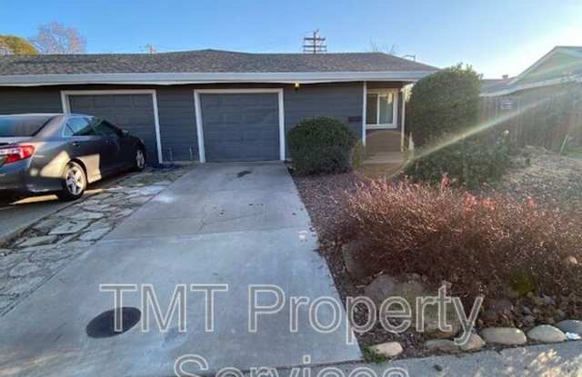 9066 Salmon Falls Dr Gallery 2