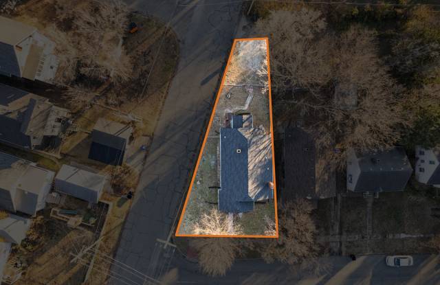 2201 SW 8th St photos photos