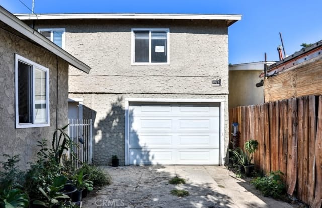 1829 E 63rd Street 1/2 Gallery 2