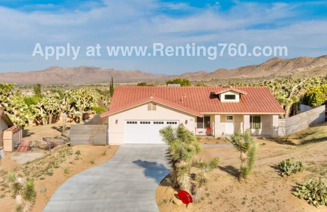 Modern 4 Bedroom 2 Bathroom Home In Storey Park! photos photos