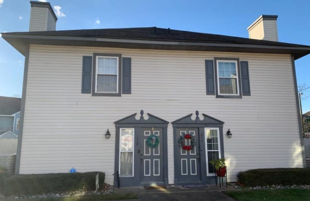 212 Henwick Ct - 212 Henwick Court, Chesapeake, VA 23320