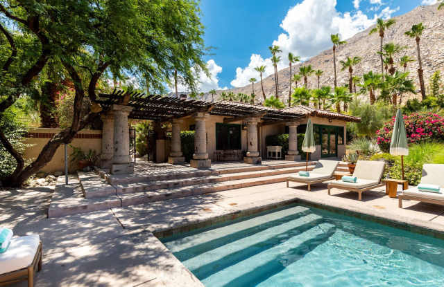 Luxury Oasis in Palm Springs Retreat photos photos