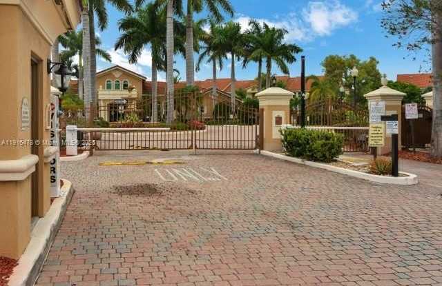 313 Villa Cir - 313 Villa Circle, Boynton Beach, FL 33435