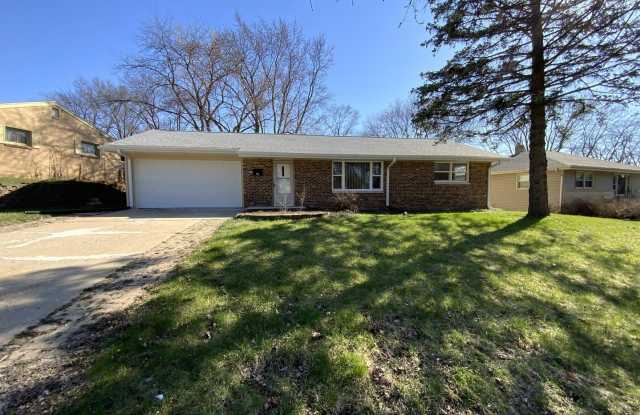 3615 Greenwood Avenue - 3615 Greenwood Avenue, Rockford, IL 61107