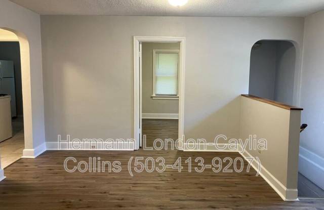 5229 Fletcher Street Gallery 2