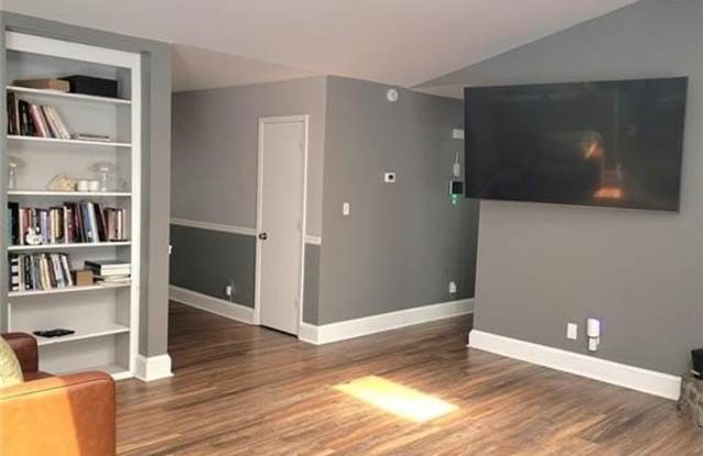 5104 Carole Place SW Gallery 4