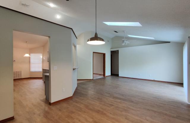 1314 Ashby Cir. Gallery 4