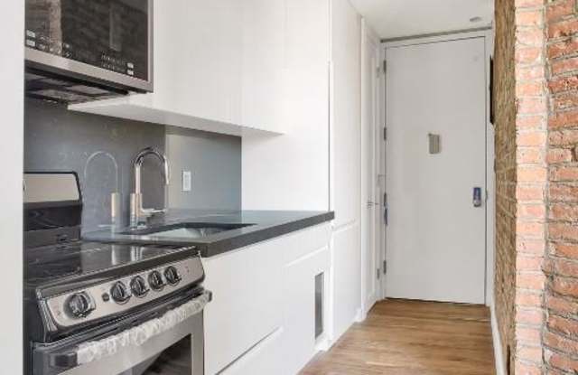 459 W 50th St Gallery 2