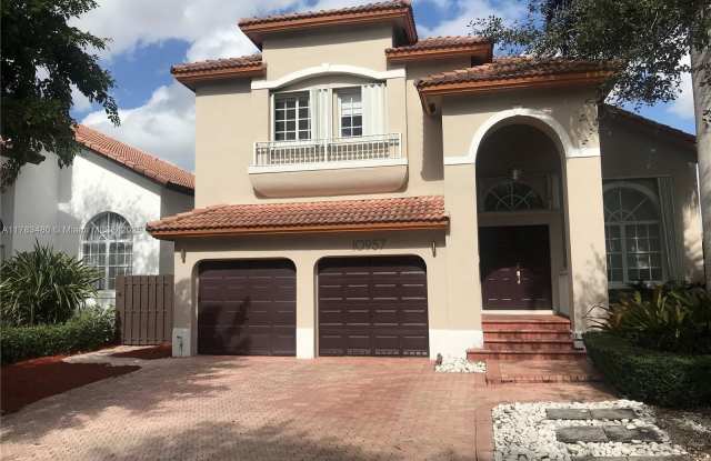 10957 NW 59th St photos photos