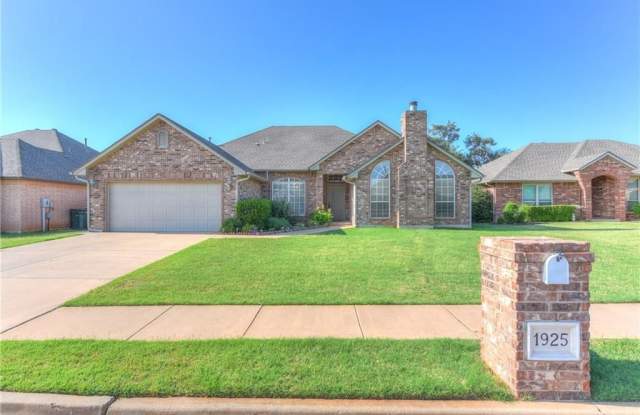 Great Location with Storm Shelter in Bristol Park! photos photos