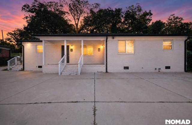 Charming 2BR Duplex in Durham photos photos
