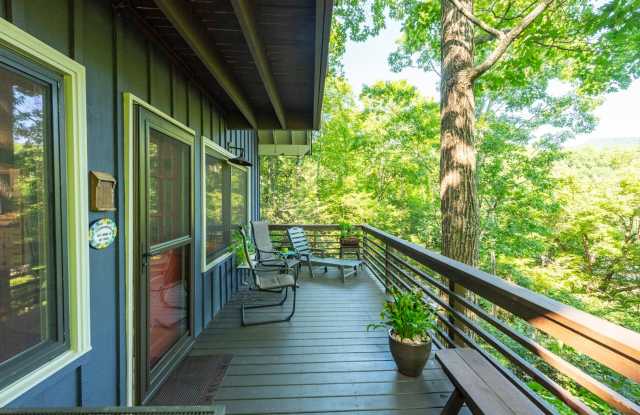 Montreat School Year Rental- Available 9/15/26-5/15/27 Gallery 4