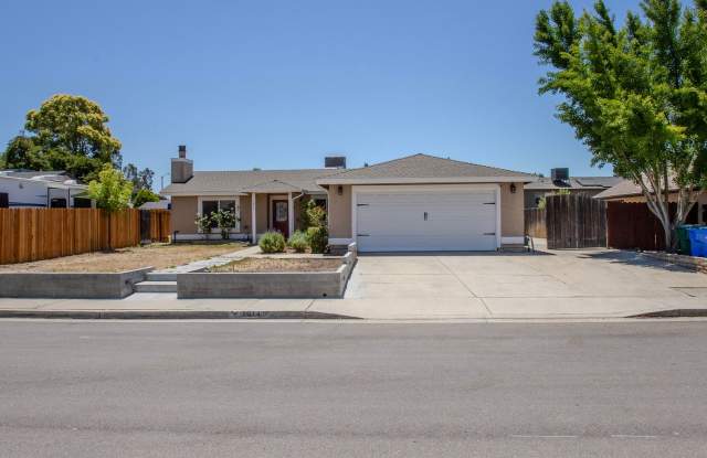 Nice 3-bedroom home near the high school Gallery 1