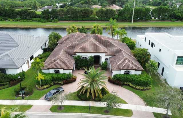 19038 Park Ridge St photos photos