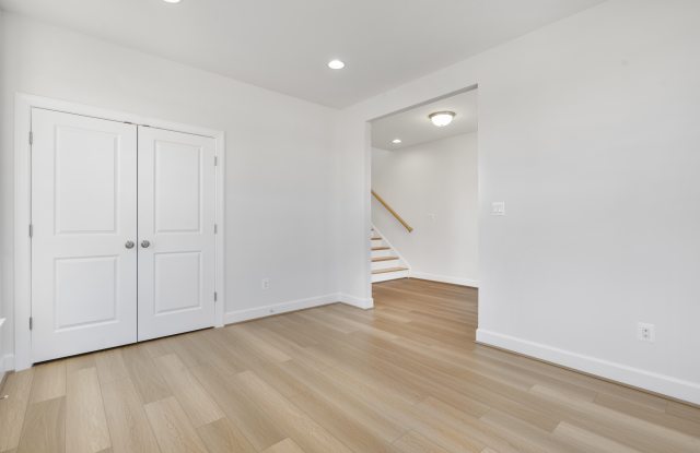 20677 Williamsport Place Gallery 2