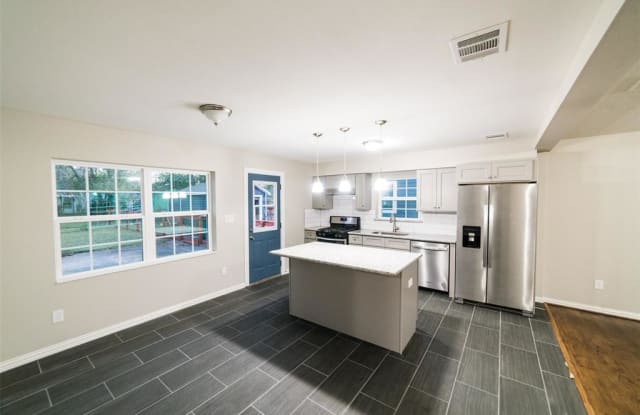 214 Frawley Street - 214 Frawley Street, Houston, TX 77009