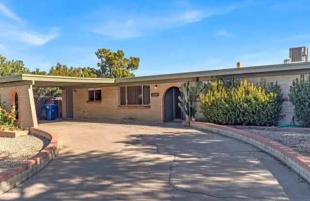 1810 North Heatherbrae Avenue photos photos