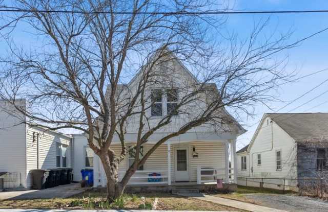 26 North Virginia Avenue Gallery 1