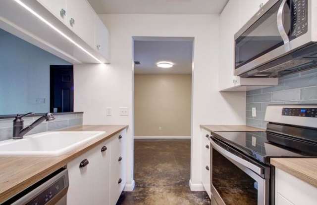 3815 Manchaca Road Gallery 4