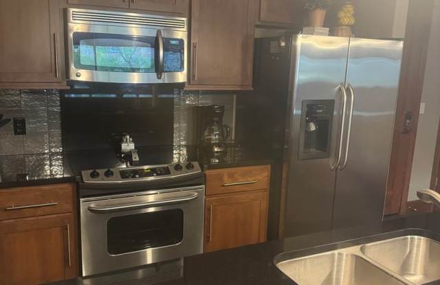 Riverstone Community Gallery 4