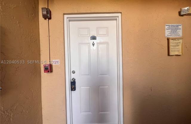 5661 Riverside Dr Gallery 3