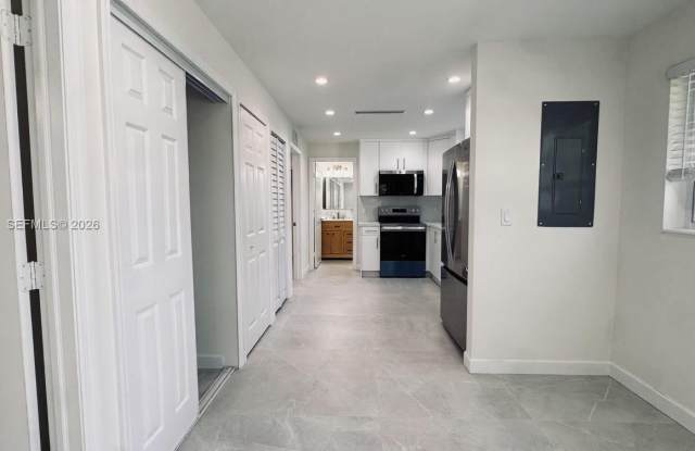 8440 SW 107th St photos photos
