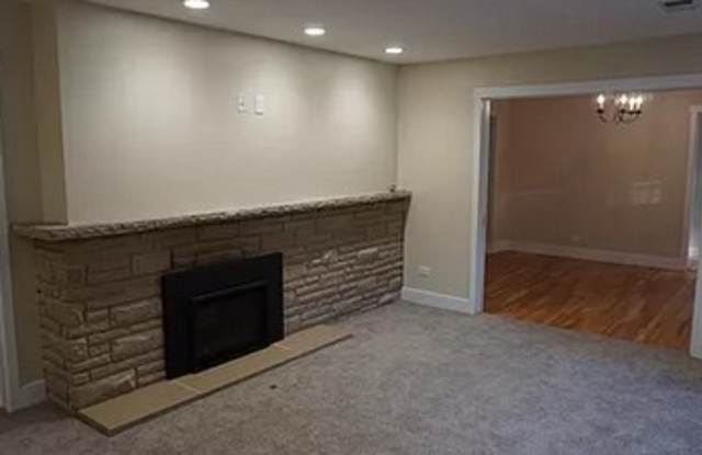 3187 South Dallas Court Gallery 3