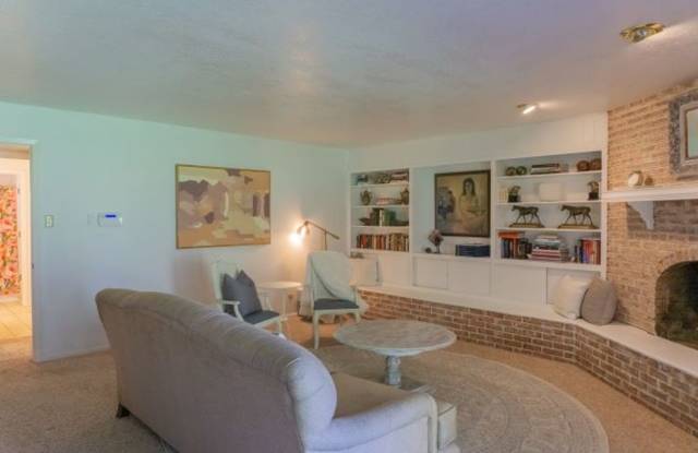 1065 Fairway Terrace Gallery 4