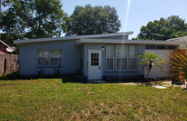 208 Maurice Avenue - 208 Maurice Avenue, New Smyrna Beach, FL 32168