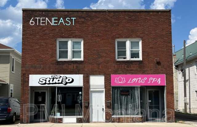 610 E Mishawaka Ave - 610 East Mishawaka Avenue, Mishawaka, IN 46545
