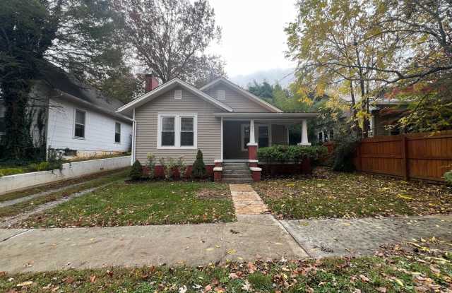 2 bed and 1 bath house in Tree Streets Neigborhood. photos photos 2 bed and 1 bath house in Tree Streets Neigborhood. photos photos