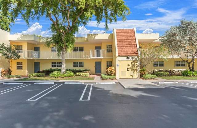 500 Oaks Lane photos photos